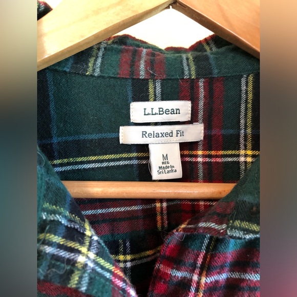 L.L.Bean Women's Scotch Plaid Flannel Shirt, Tunic, Medium - Picture 2 of 4